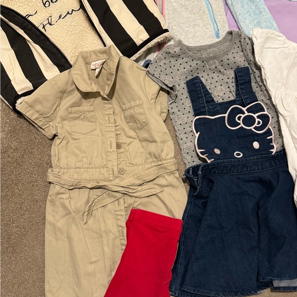 Bundle of clothes for Girl 4T - Picture 4 of 5